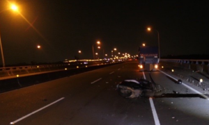 屏東萬大橋車禍!小貨車與機車事故 20歲騎士送醫後傷重不治