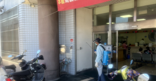 04/25屏東新增33例！有18例仍疫調及溯源中 相關足跡已清消